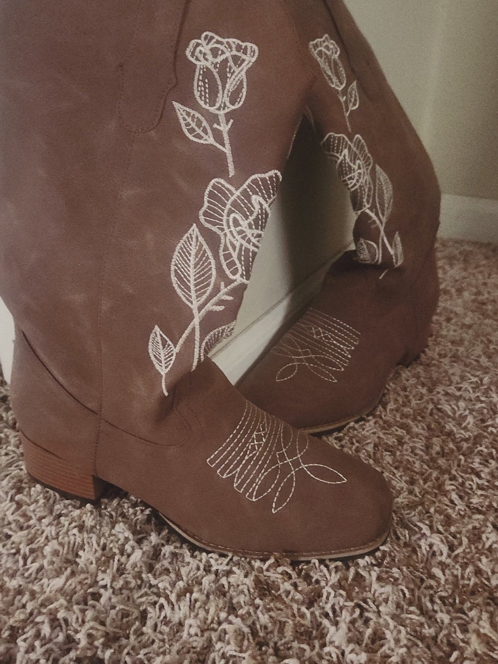 Women’s Brown Embroidered Western Boots